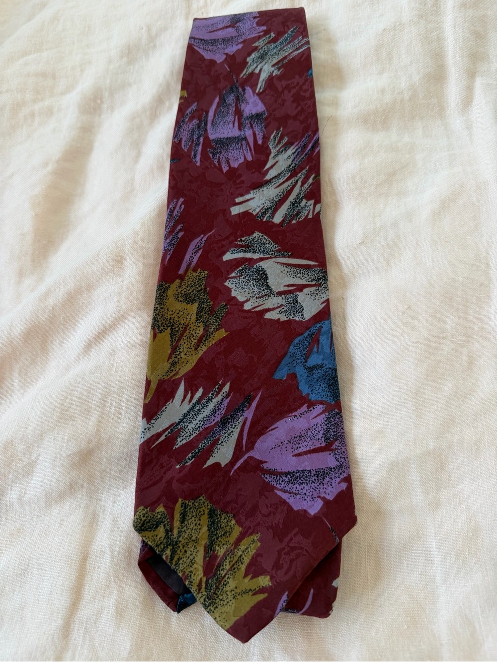 Men's Floral Pattern Burgundy Tie with Multicolor Accents